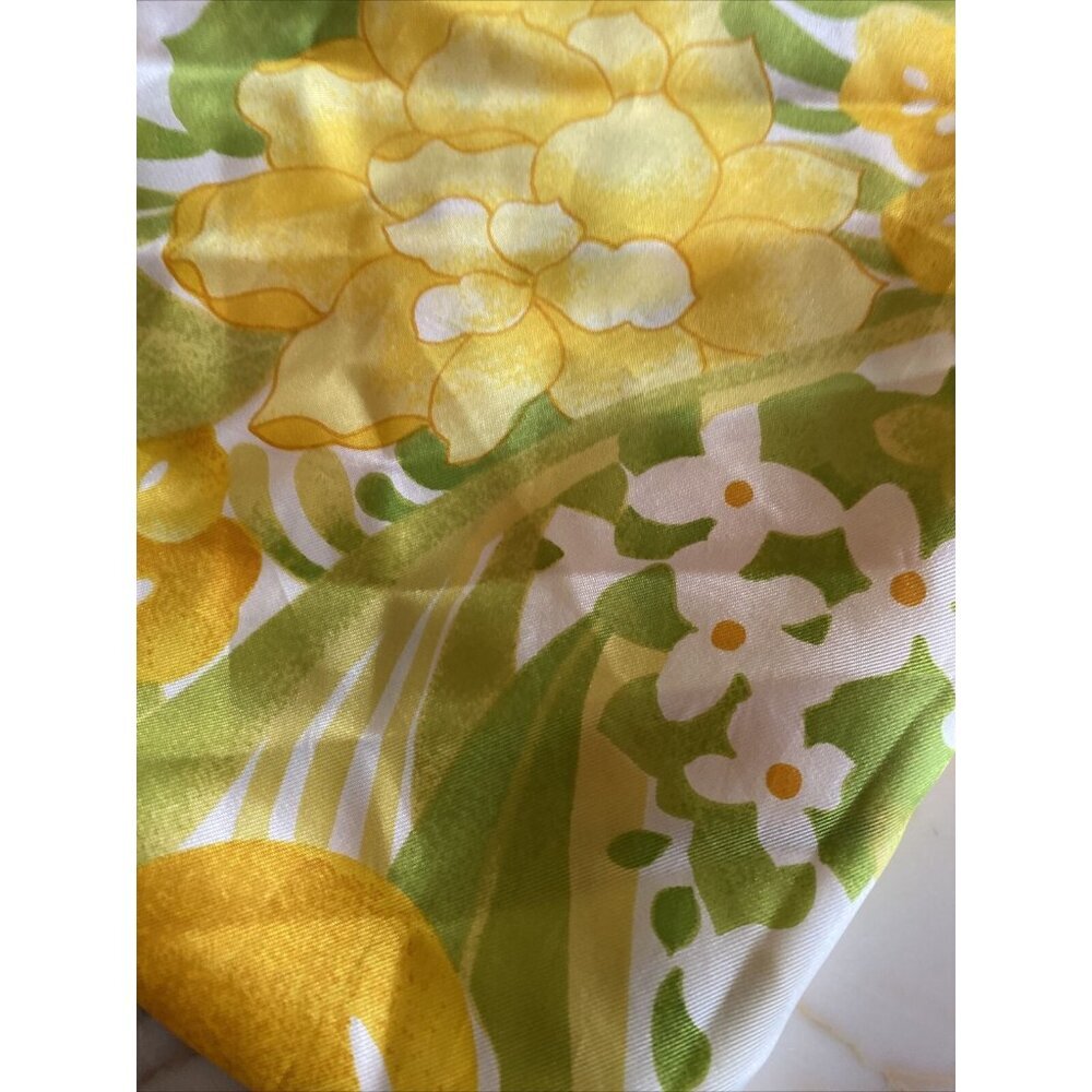Avon Burst Of Spring S M Kent Scarf Lime‎ Green Yellow White Japan - Picture 2 of 6